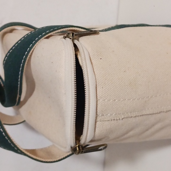 L.L .Bean Insulated Bag cream and green - Picture 5 of 12